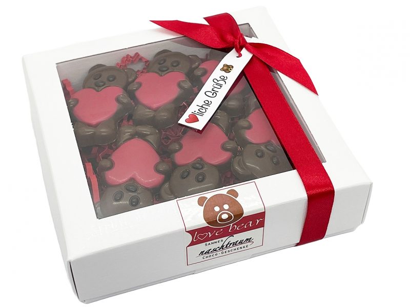 12 Bärchen mit Herz aus Schokolade