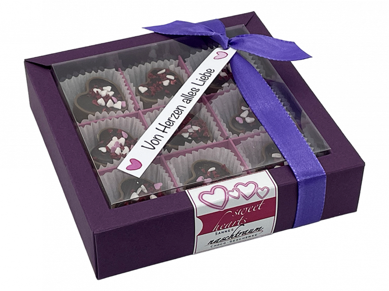 9 edle Herzpralinen in Geschenkverpackung